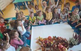 Galeria aktualności Światowy Dzień Jabłka w przedszkolu. 8
