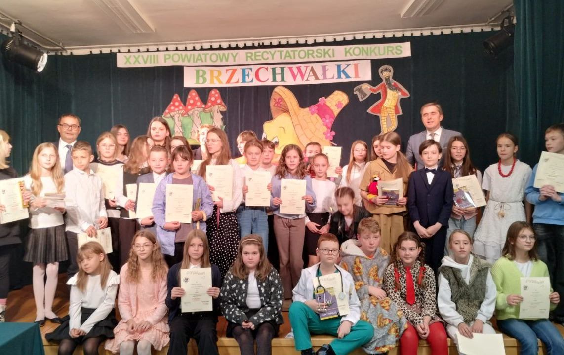 Zdjęcie do XXVIII POWIATOWY KONKURS RECYTATORSKI BRZECHWAŁKI