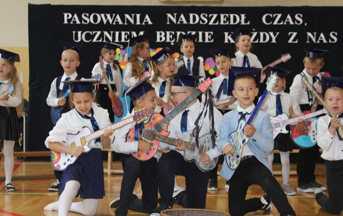 Zdjęcie do Pasowanie na Ucznia klasy pierszej